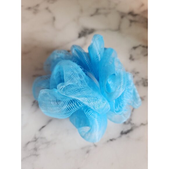 Alchemy Living Frosted Coconut Spa Gift Set With Tumbler Body Wash & Oil Loofah - Picture 4 of 6